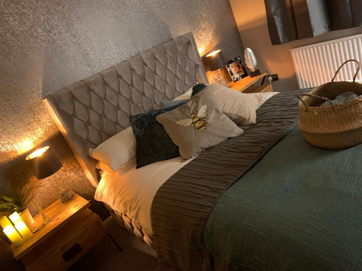 Sutton-on-Sea Shore Lodge. 4 Bed Bungalow Only Mtrs From The Beach. Sleeps 8 מראה חיצוני תמונה