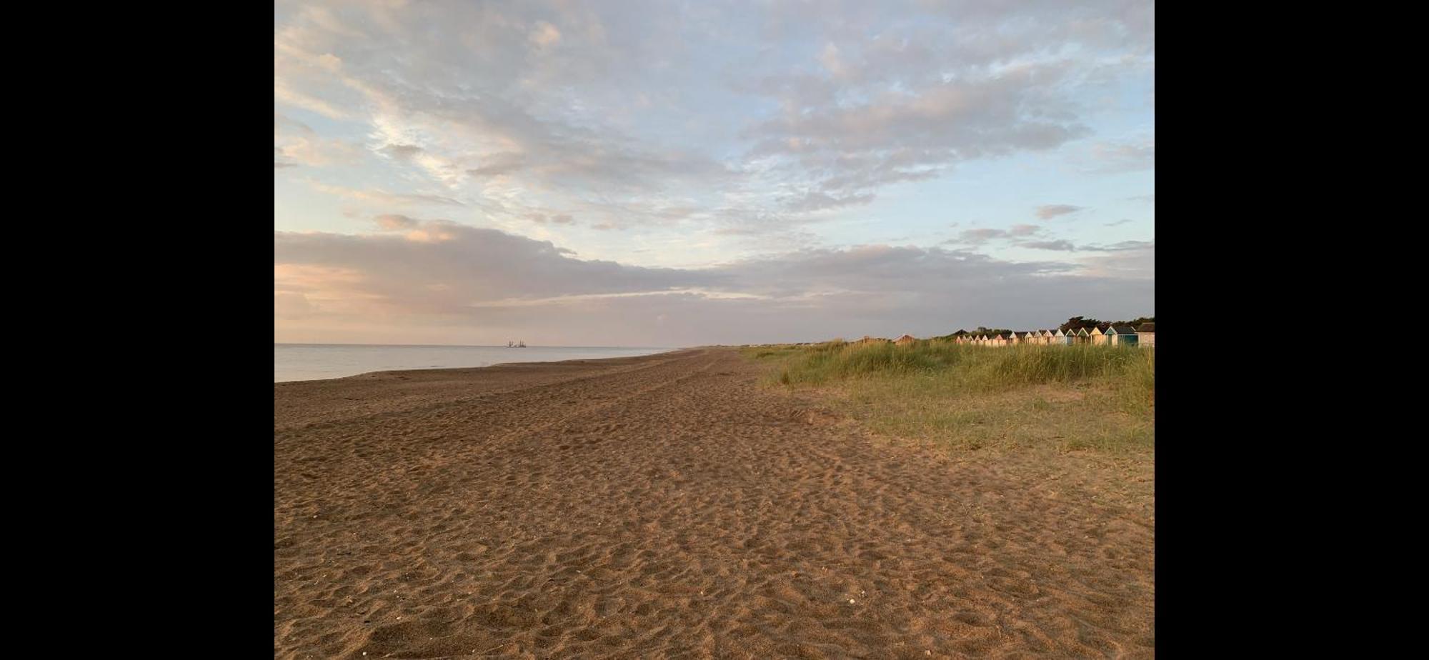 Sutton-on-Sea Shore Lodge. 4 Bed Bungalow Only Mtrs From The Beach. Sleeps 8 מראה חיצוני תמונה